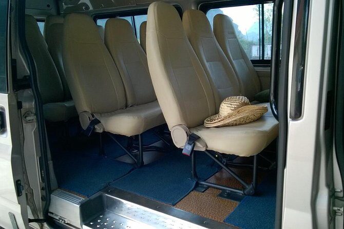 PRIVATE 4 seats - Hanoi Airport Transfer; Arrival or Departure - Why a private Hanoi airport transfer beats a taxi gamble