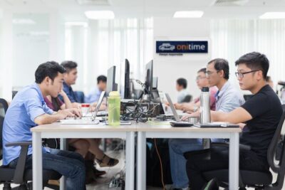 Private Airport Transfer: Noi Bai (HAN) to Hanoi Center - At Noi Bai airport: how to find column 10 without circling the building