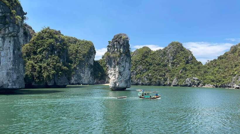 Private boat- Lan Ha Bay Half Day Tour with kayaking - Who This Tour Fits Best (Couples, Families, Photographers)