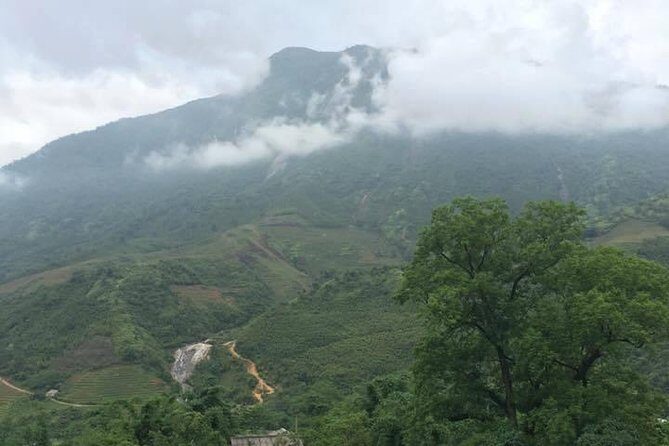 Private Car and Tour Guide Exploring Northern Vietnam - Ha Giang highlands: Quan Ba, Lung Cu, and Dong Van Town