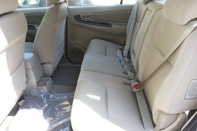 Private car transfer from Hanoi Airport to Hotels - Inside the Car: Comfort Perks That Add up After a Long Flight