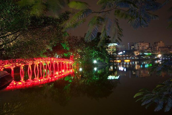 Private Evening Walking Tour - Cyclo & Water Puppet Show in Hanoi Old Quarter - Pho stop timing: why the included beef noodles work well at night