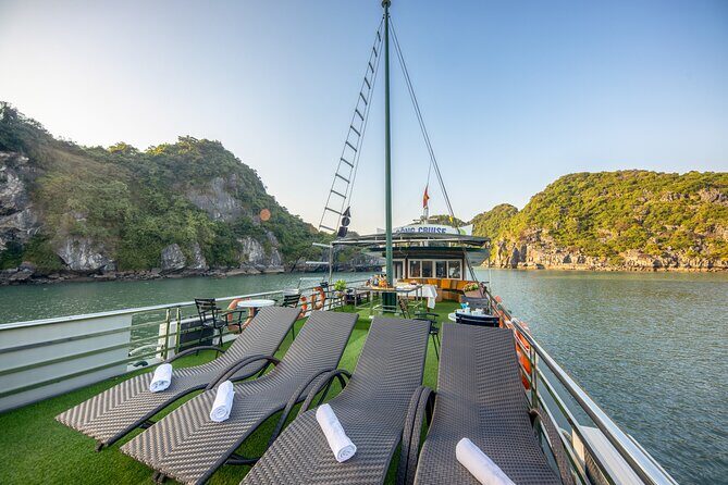 Private Full Day Cruise Shore Excursion in Halong Bay - Sunset party and the fresh spring roll cooking class (with tea, coffee, and pho roll)