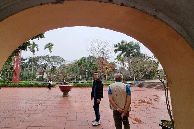 Private Full-day Hanoi City Tour With Local Experts - Optional Hanoi Train Street: how the timing works