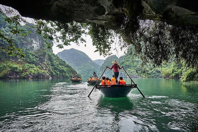 Private Full-Day Tour to Halong Bay from Hanoi - How the Day Runs: Hanoi Pickup, Cave Hours, and the Return Drive
