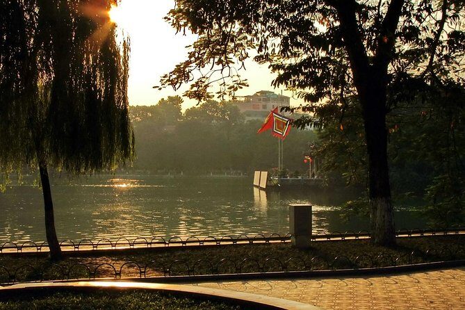 Private Good Morning Hanoi Guided Tour with Local Breakfast - Who should book this early morning tour