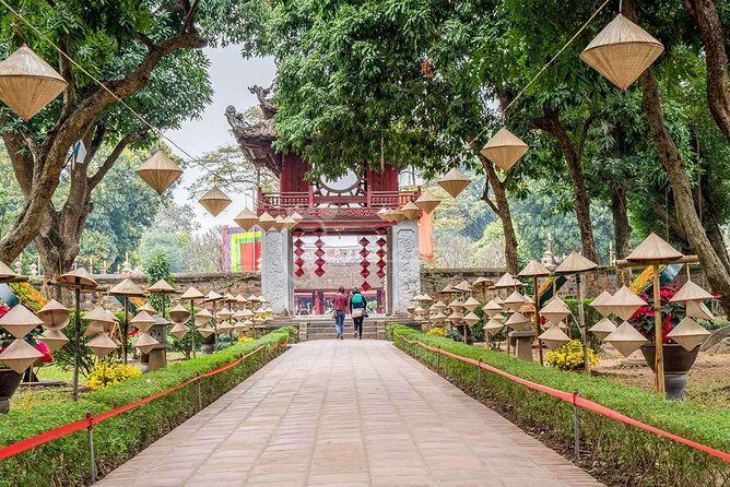 Private Hanoi City Discovery Full-Day Guided Tour - Getting oriented fast with a private guide in Hanoi