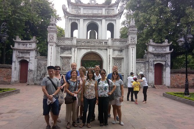 Private Hanoi city tour - Tran Quoc Pagoda on West Lake (Plus Truc Bach, the B52 Lake)
