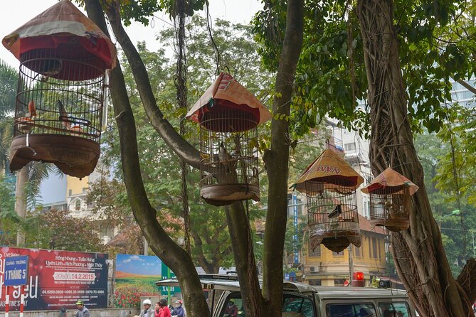 Private Hanoi Half-Day Tour: Train Street and Must Visit Places - Long Bien Bridge: Eiffel’s influence, Red River scale