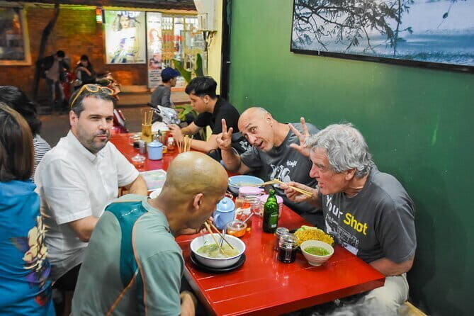 Private Hanoi Old Quarter Food Tour with 8+ Authentic Tastings - Start at Vườn hoa Bách Việt: history without the lecture