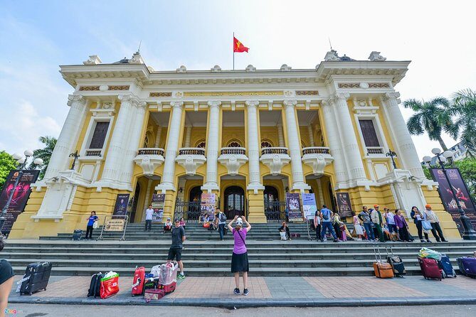 Private LUXURY Hanoi City Full day guided tour - Ho Chi Minh Mausoleum complex + One Pillar Pagoda: the morning anchor
