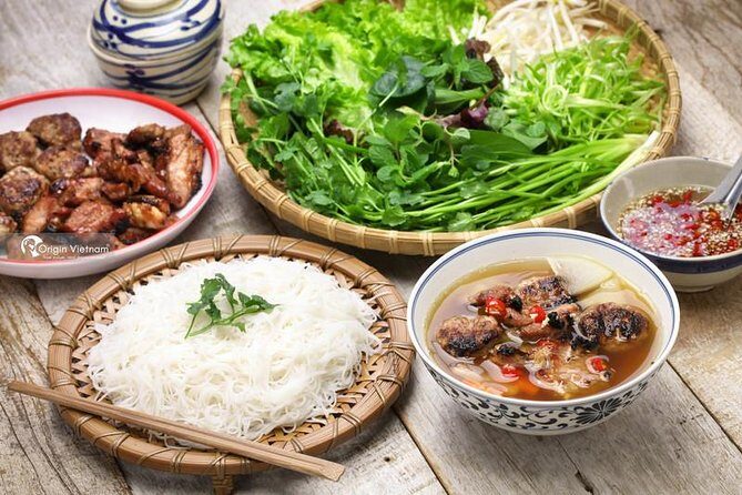 Private Tour: Hanoi Street Foods - Train Street - Hidden Gems - Old Quarter Start: Meeting at Cultural Exchange Center