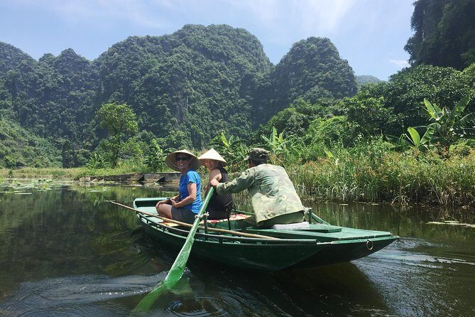 [Private] Trang An Boat Ride and Hoa Lu Temples - Day tour - Why a private English guide changes the whole day