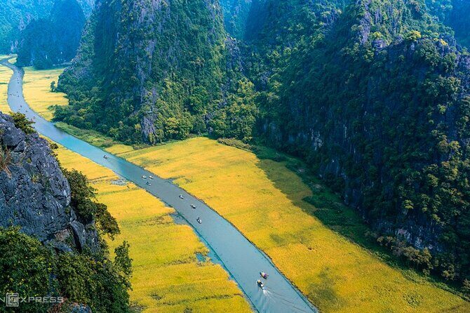 Private Transfer One Way From HANOI > NINHBINH - Returning Hanoi to Ninh Binh (24/7 Service for the Same Route)
