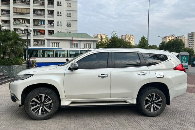 Private Transfer Service from Hanoi to Ha Long Bay - The Hanoi to Ha Long Expressway Drive: Quick, Direct, and Less Stress