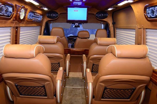 Private Transfers Hanoi <=> Halong One Way by Limousine Vehicles - Time management for cruise day: expressway routing and drop-off that fits your plan