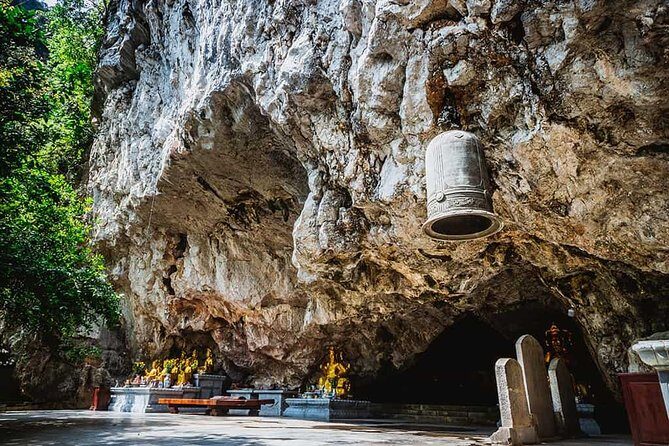 Private Transfers Hanoi <=> Sapa 1 Way (Hotel pick-up/Drop-off) - Price and Value: $139 for a Private Vehicle That Saves Time
