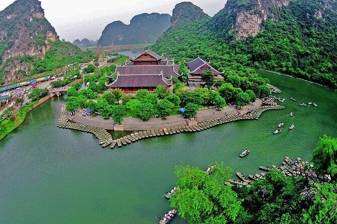 Quang Phu Cau Incense Village- Hoa Lu - Trang An Small Group Tour - Lunch, bottled water, and timing: where the tour saves you energy
