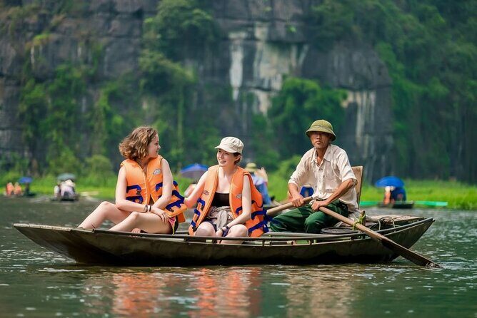 Quang Phu Cau Incense Village- Hoa Lu - Trang An Small Group Tour - English-speaking guides: what makes the explanations feel easy