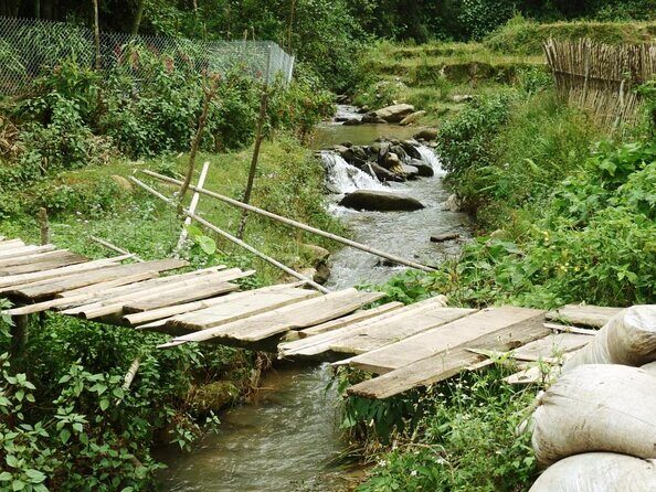 Red Dao village trek and Herbal bath - Ta Phin Cave: A Short Dark Stretch That Tests Your Comfort