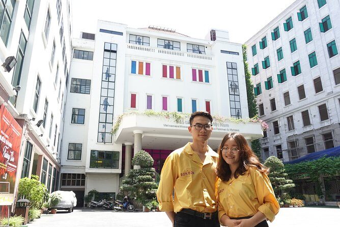 Retro Hop-on-hop-off Bonbon City Tour: Classic Package - Stop 2 and 3: Tran Quoc Pagoda and the West Lake area