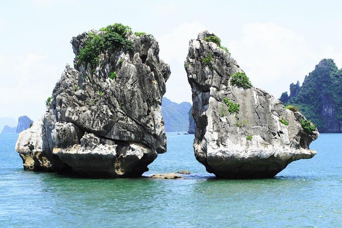 Round-Trip Hanoi to Halong Private Vehicle Charter - Multi-day driver flexibility for 1, 2, 3+ days