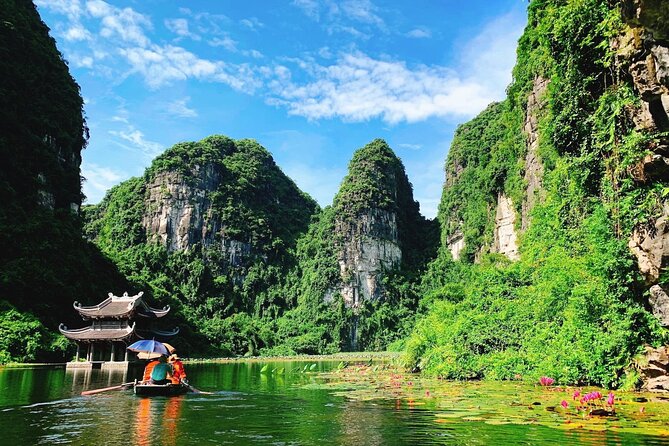 Roundtrip: HaNoi - NinhBinh - LanHa Bay on 5-Star Cruise 3days - Why This Hanoi–Ninh Binh–Lan Ha + Ha Long Combo Works