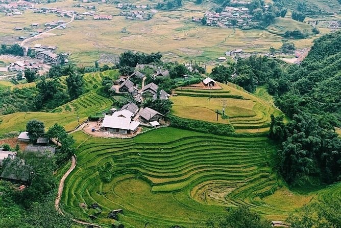 Sapa 2 Days 1 Night Tour From Hanoi By Bus (Hotel Overnight) - Who this Sapa tour fits best