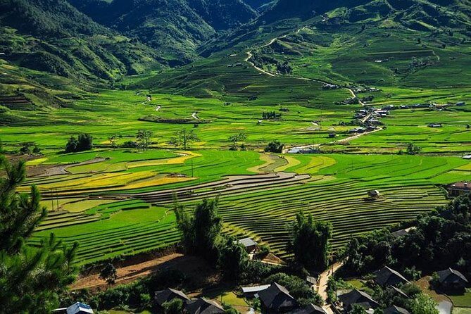 Sapa 3 Days 2 Nights Trekking Tour From Hanoi (2 Nights in Hotel) - From Hanoi to Sapa: pickup, sleeper-bus pacing, and comfort breaks