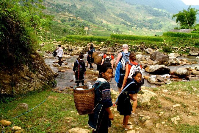 Sapa 3 Days Trekking Tour (1 Night in Bungalow, 1 Night In Hotel) - Trekking level and packing reality for 3 days