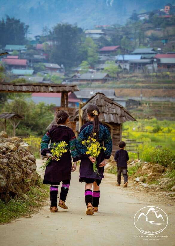 Sapa Cat Cat Village And Y Linh Ho Private Trekking Tour - It’s a trek, not a stroll: pace, terrain, and what to pack