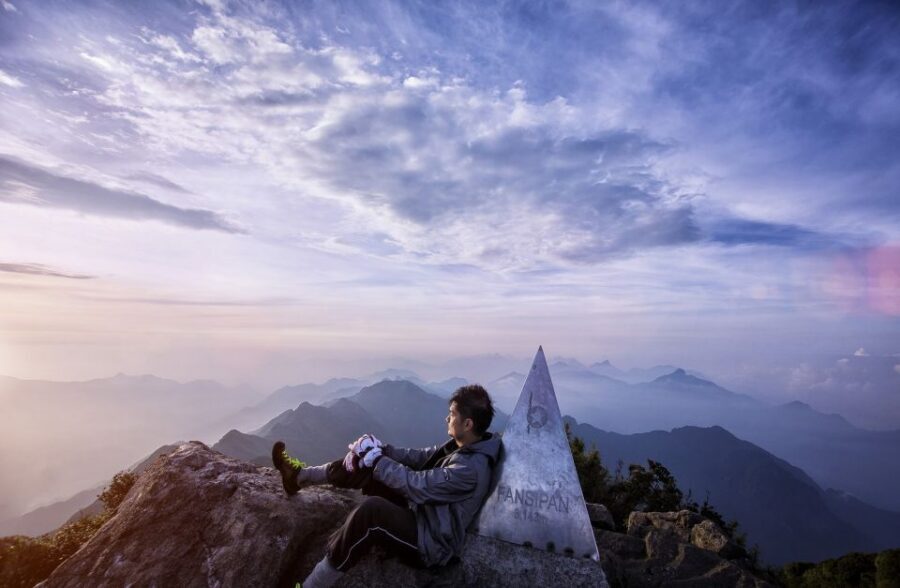 Sapa: Epic 1-Day Trek to Fansipan Mountain Peak - Guide and small-group pacing: why up to 10 matters on a summit day