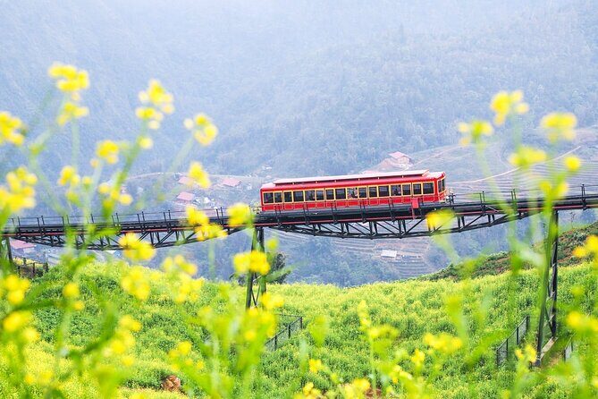 Sapa: Fansipan Cable, Cat Cat Village & Moana Instagram Tour - Moana Sapa viewpoints: Bali Gate, Infinity Lake, and Golden Hand in one hour