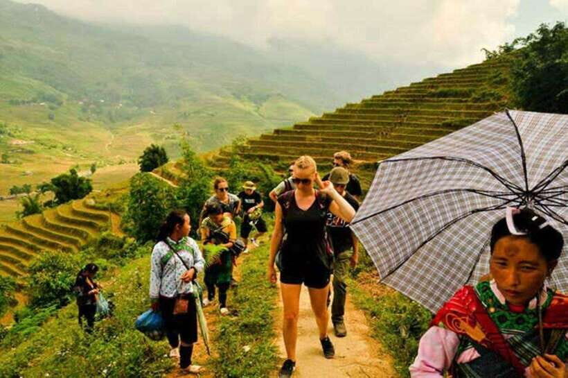 Sapa: Half Day Treck To Visit Y Linh Ho , Lao Chai, Ta Van - Meeting in Sa Pa and how the timing really feels