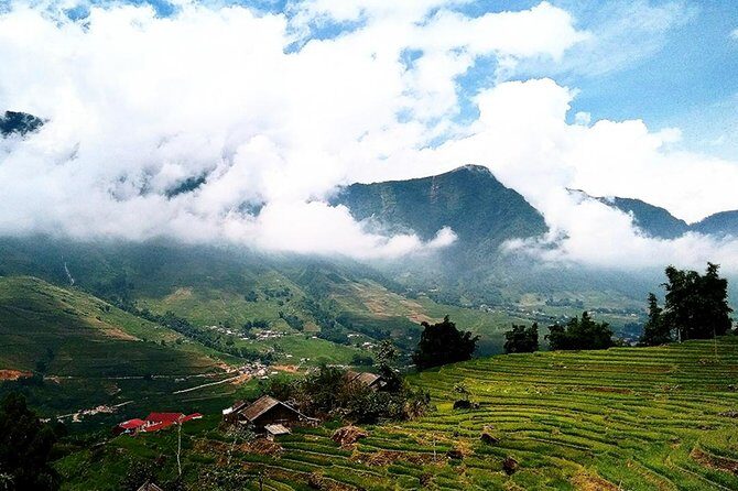 Sapa Motorbike Tour 1 Day| See All Of Rice Fields & Valleys in One Day - A one-day Sapa motorbike route built around villages, not just viewpoints