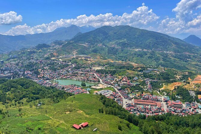Sapa Mountain View and Villages Trek - Hau Thao and Hang Da: panoramic Muong Hoa views with village logic