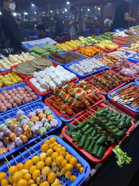 Sapa Night Market Experience – BBQ, Hotpot & Black Chicken - Why a local guide matters in Sa Pa’s night market