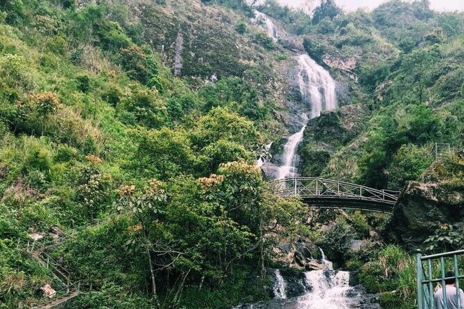 Sapa Private Car Tour to Silver & Love Waterfalls and Lonely Tree - Pickup, timing, and what 3–4 hours really means