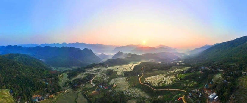 Sapa Silver Waterfall And O Quy Ho Pass Tour By Motorbike - Silver Waterfall: the first real break from the road
