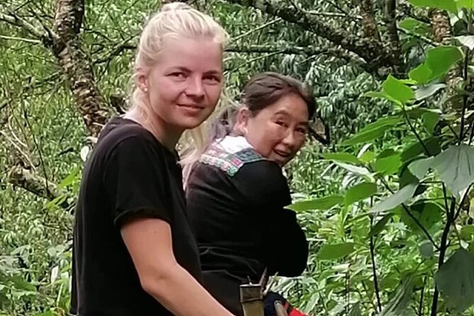 Sapa Trekking / Hiking through Sapa Valley with native Hmong - Ta Van homestay: hot shower, private suite, and family food