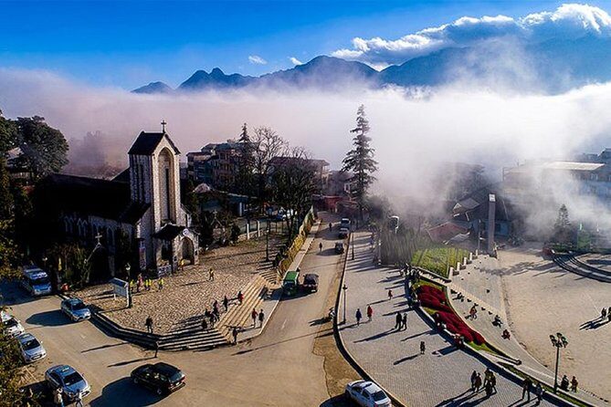 Sapa Trekking Tour by Night Train from Hanoi 3 Nights - 2 days - Meeting in Hanoi at 9:00 pm and the real travel trade-off