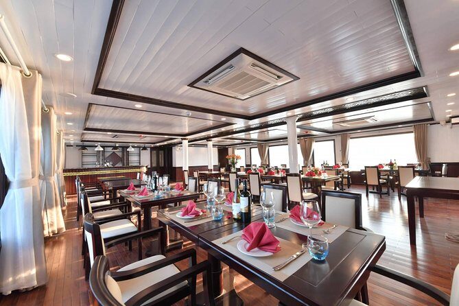 Sapphire Cruise 3 Days Tour into Halong Bay (2 Nights on Boat ) - Day 2: Sunrise Tai Chi and exploring Lan Ha by small boat