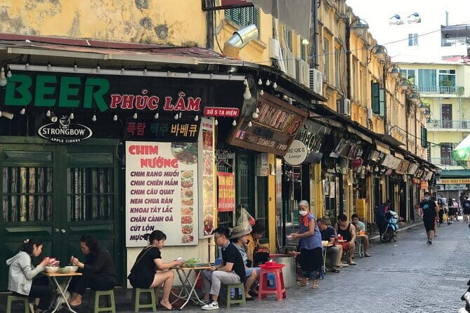 Shore Excursion Discovery Hanoi City from HaLong Bay Port - Temple of Literature: an easy win with real atmosphere