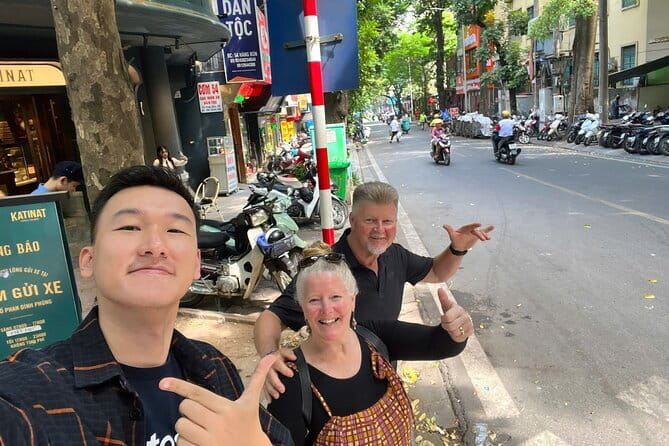 Small-group Hanoi Highlights Weekend Walking Tour - Key things to know before you go