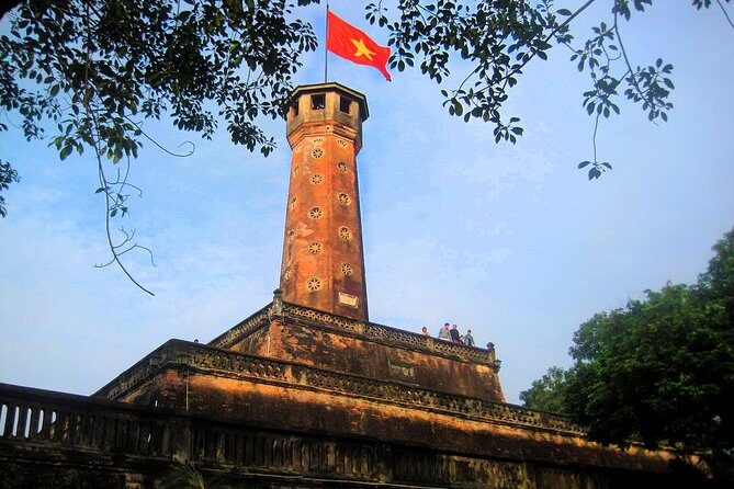 Small-group motorbike sightseeing and food tour in Hanoi - Why this Hanoi motorbike + food format works