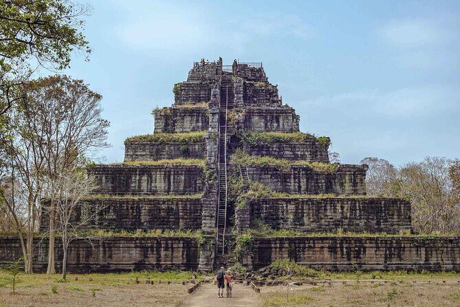 Southeast Asia 23-day: Vietnam, Cambodia & Thailand - Temple of Literature, Hoan Kiem Lake, and Hue’s royal stops