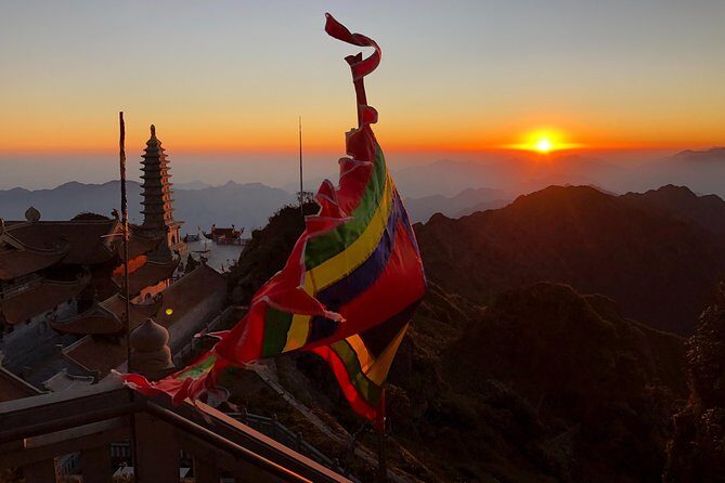 Sunrise Fansipan Mountain Hiking Tram Ton Trail 2D1N - Meals and mountain overnight: more than fuel