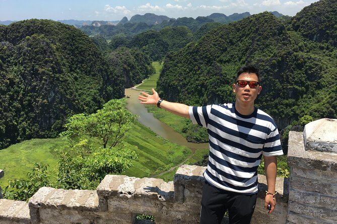 Tam Coc Ninh Binh - Hoa Lu - Deluxe Daily group Tour - Hoa Lu temples: Dinh and Le Dynasties in a tight one-hour stop