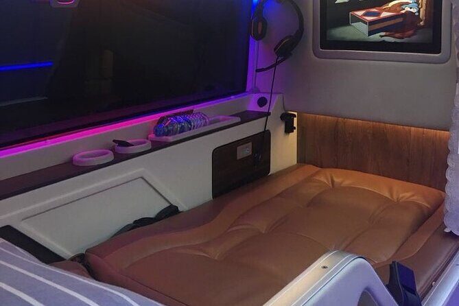 Tam Coc , Ninh Binh To Hue VIP 20 Cabin Sleeping Bus - Check-in and boarding: FootPrint Travel to the Tam Coc pickup