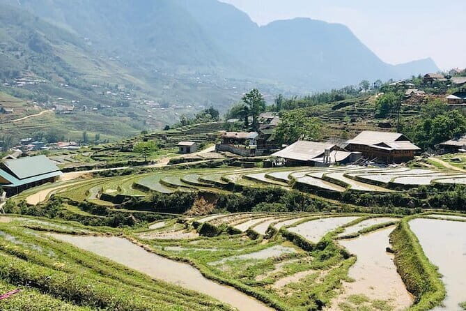 Tandem Paragliding Experience in Hanoi - When weather changes, your flight plan changes too